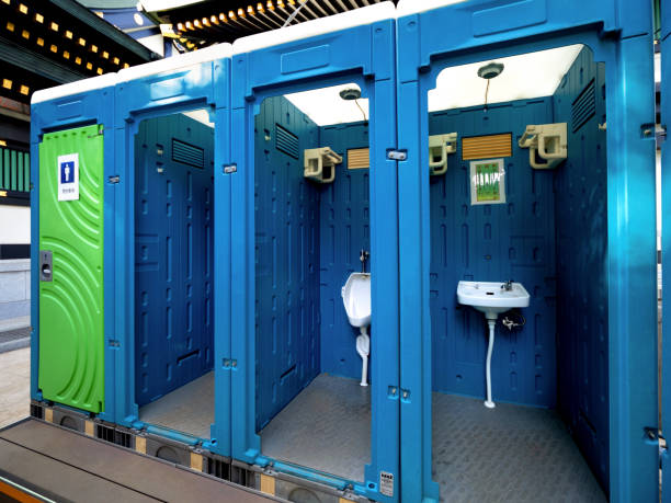Best Porta potty rental near me  in Hesston, KS